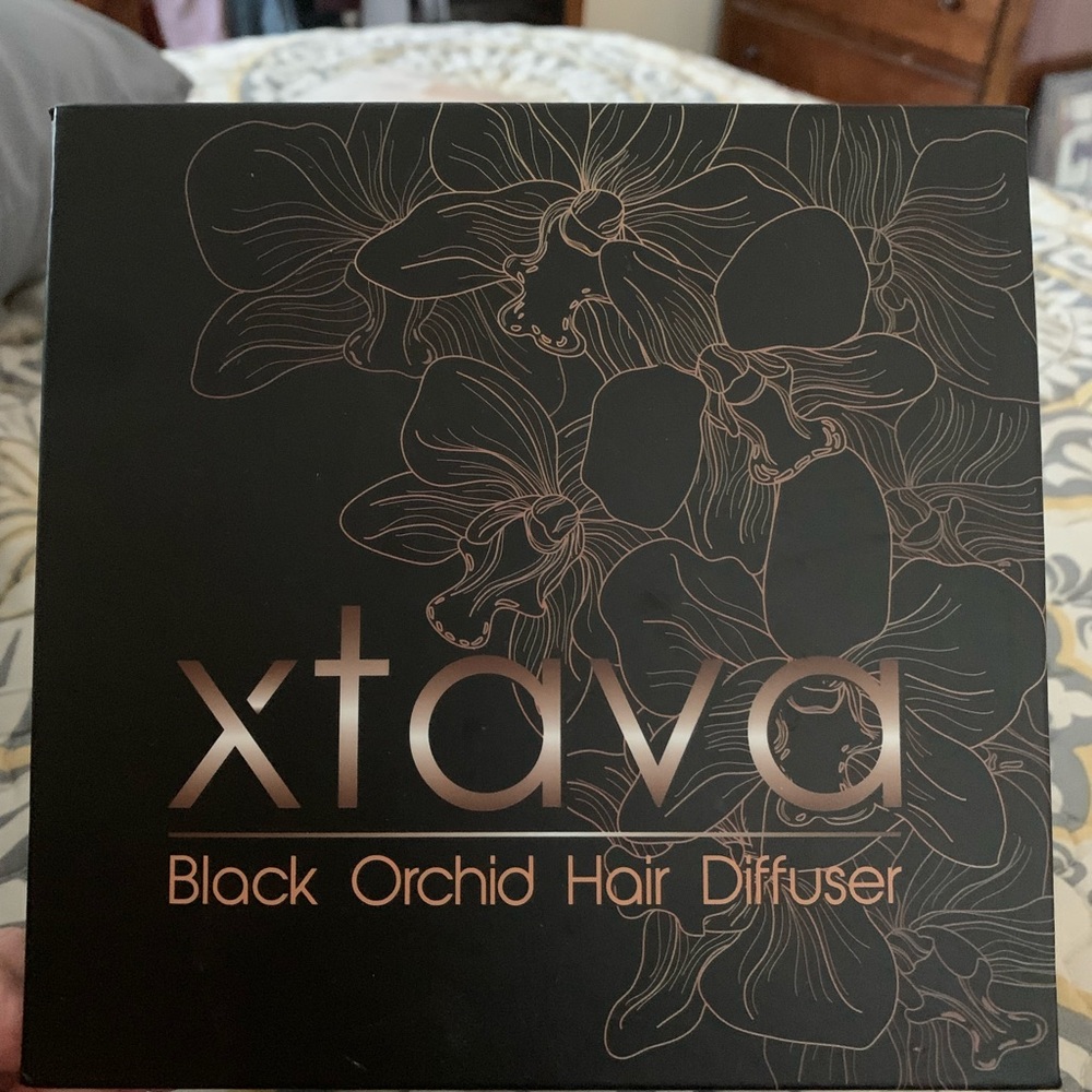 Hair diffuser, see pics for measurements.